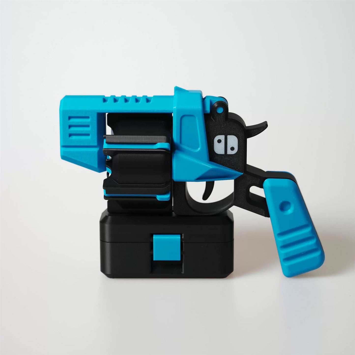 Revolver-shaped Switch Game Card Storage & Launcher